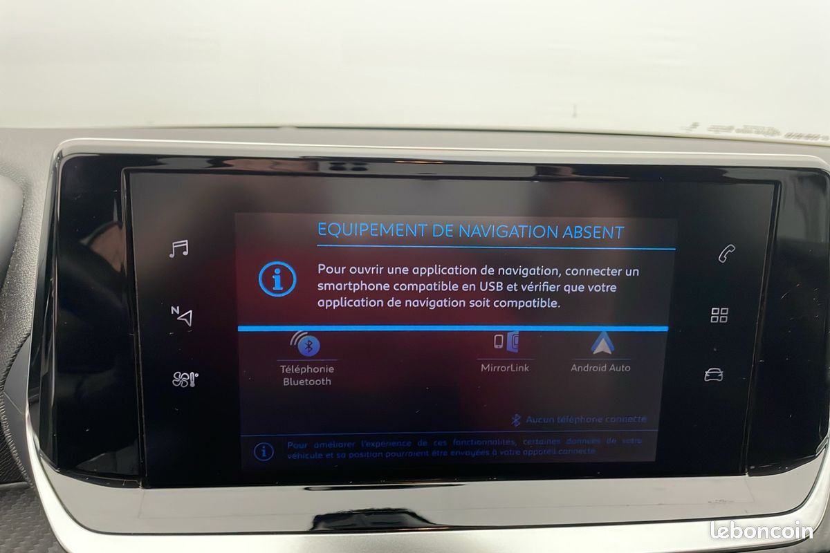 PEUGEOT 208 PureTech 75 S&S BVM5 Style (image 10)