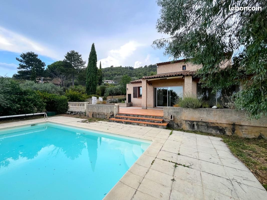 Maison 5 pièces 148 m² · à Manosque · 148 m² · 1 530 €/mois