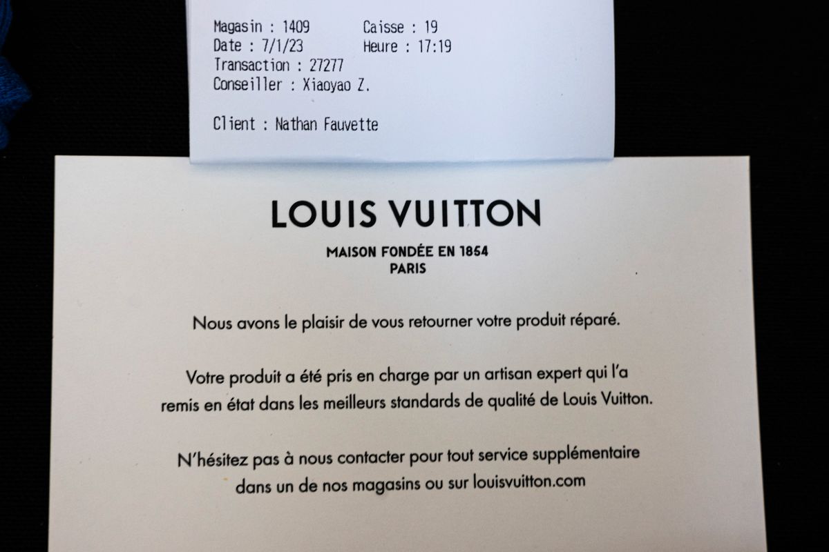 Louis Vuitton Louis Vuitton Carnet de Voyage Mumbai India