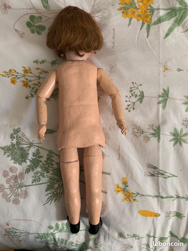 Petite Poupée Marcheuse Mécanique En Celluloïd (abîmée) - Pièce De Collection