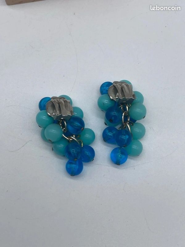 Boucles d'Oreilles Clip en Or 18 Carats, France, 1960s, Set de 2 en vente sur
