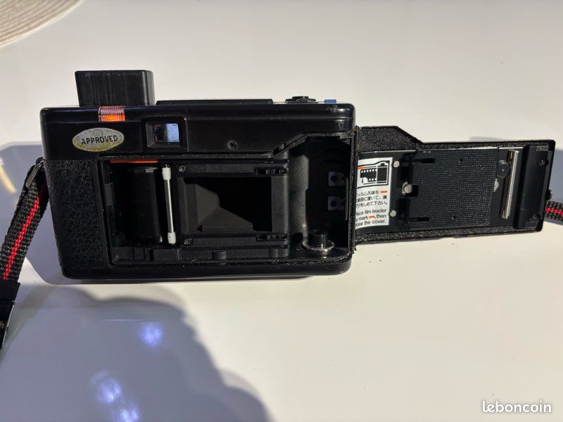 Corps d'appareil photo Kyocera Slim T Yashica T4 Point & Shoot du Japon [Exc+3
