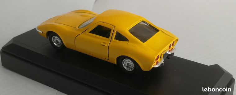 Modèle Réduit Solido 1:43 Opel GT 1900 1968 Jaune Brillant - Miniature Voiture Collection - Occasion