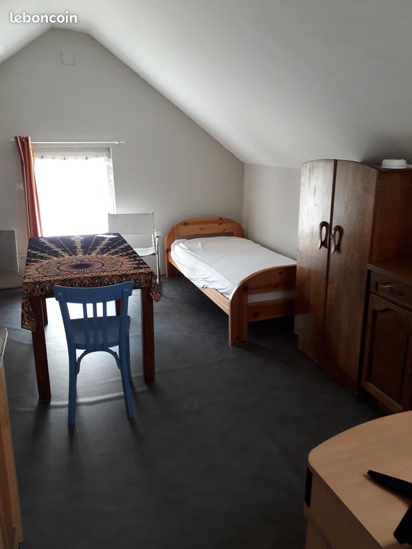 Appartement 1 pièce 18 m² · à Saint-Jean-le-Blanc · 18 m² · 350 €