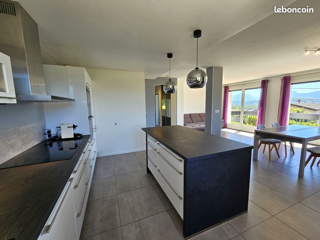 Maison 4 pièces 90 m² · à Drumettaz-Clarafond · 90 m² · 1 700 €/mois