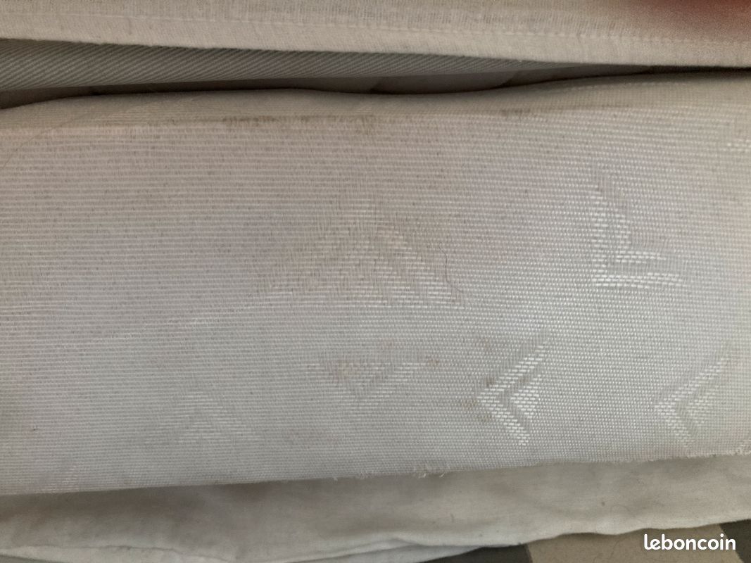 Offre matelas en très bon état 120 x 90 (image 1)