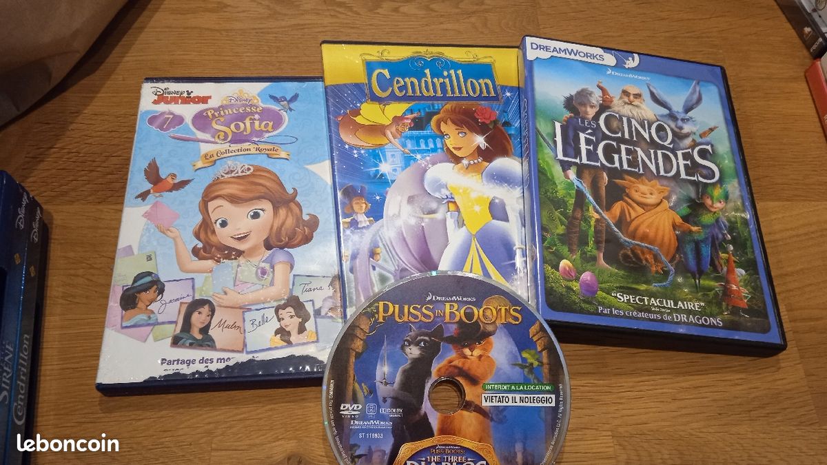 DVD film et dessins animés Mickey, oui oui, T'choupi, Rio, Schtroumpfs, ect (image 1)