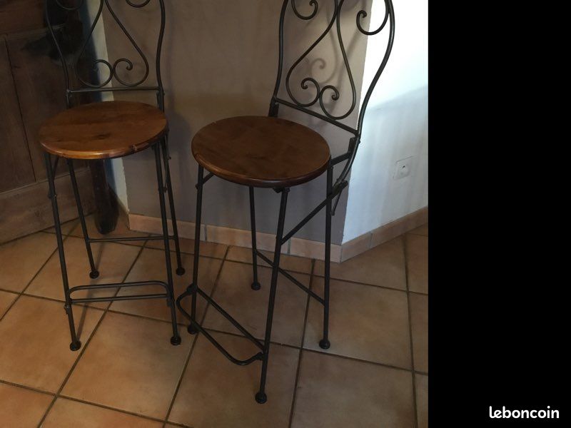 Chaises hautes (image 1)