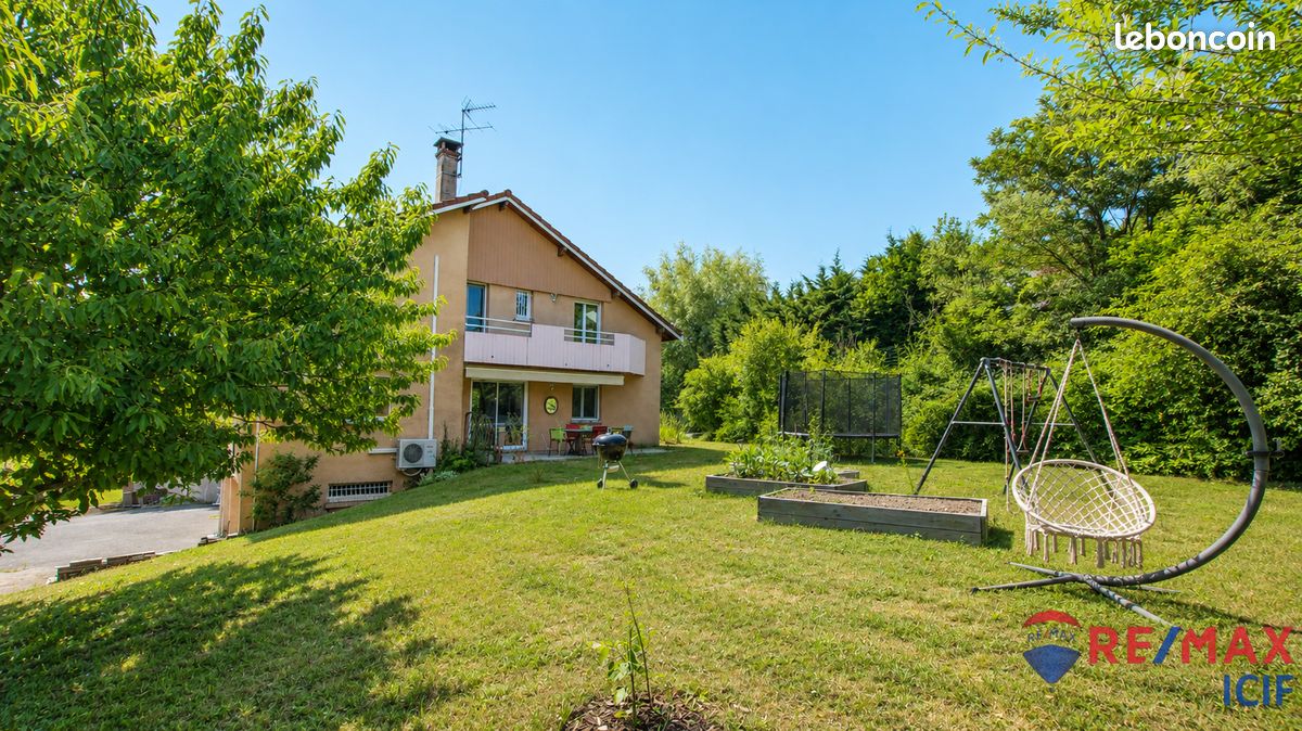 Maison 6 pièces 155 m² · à Meyrié · 155 m² · 470 000 €