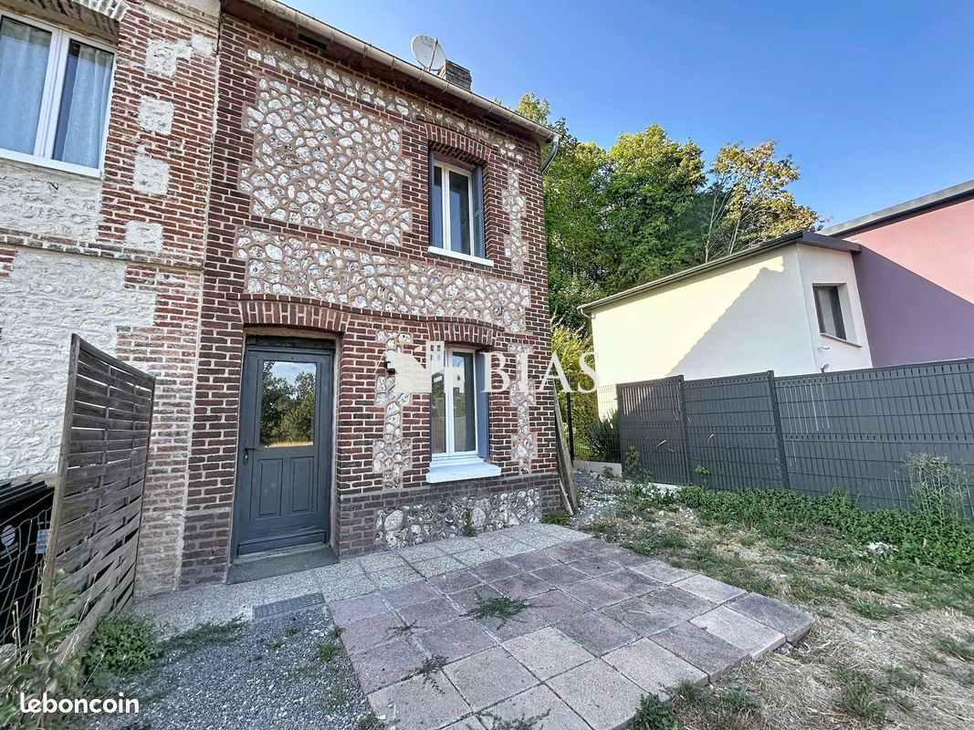 Maison 5 pièces 89 m² · à Freneuse · 89 m² · 140 000 €