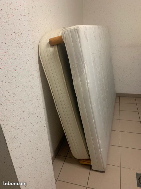 Sommier + matelas (image 1)
