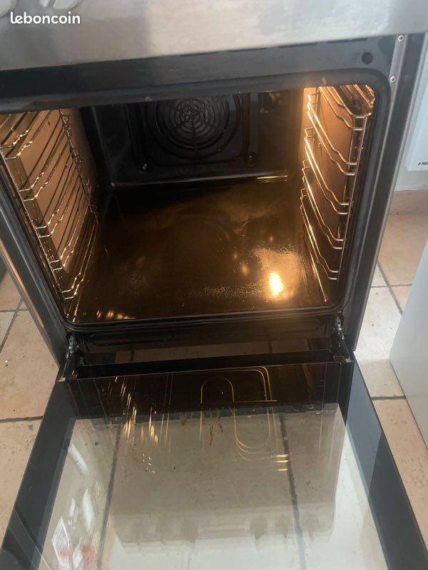Cuisinière vitrocéramique Thomson TRMC51.4X 2200 W Noir et Argent (image 10)