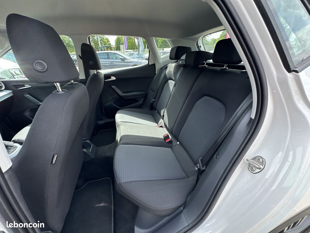 SEAT Arona 1.0 TSI 110 ch Start/Stop BVM6 Copa (image 17)