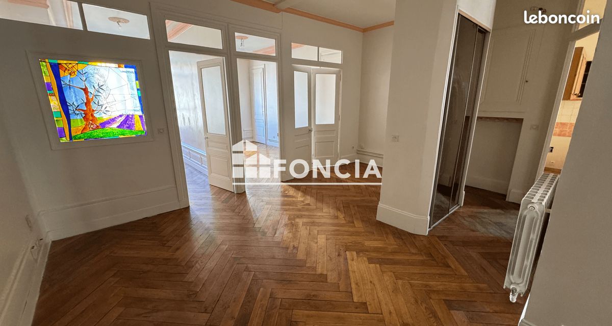 Appartement 3 pièces 69 m² · à Lyon · 69 m² · 940 €