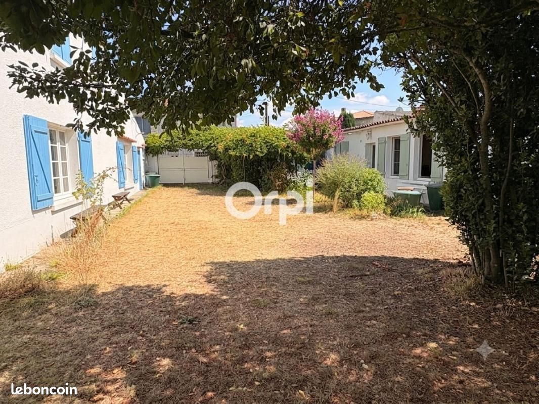 Maison 5 pièces 127 m² · à Saint-Just-Luzac · 127 m² · 253 950 €
