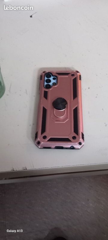 Je vends le téléphone de ma sœur (image 2)