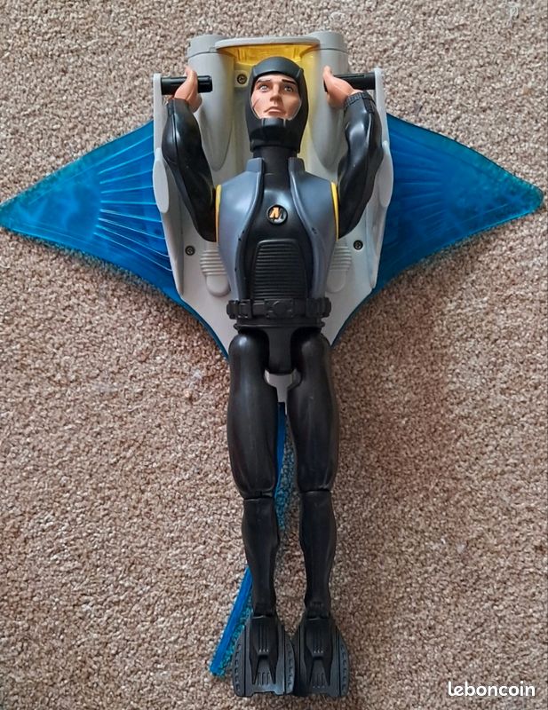 ACTION MAN figurine plongeur et dauphin HASBRO