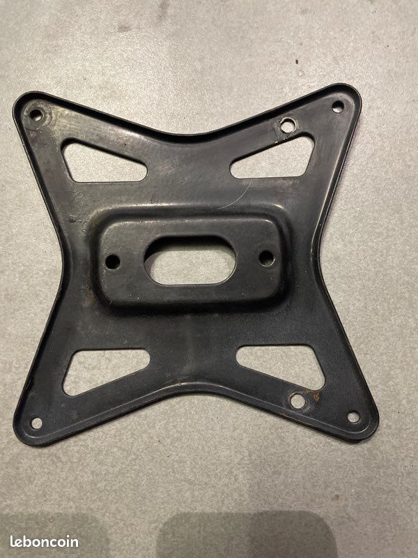 Support de plaque d’immatriculation Cagiva 125 Mito, Planète ou Raptor (image 2)