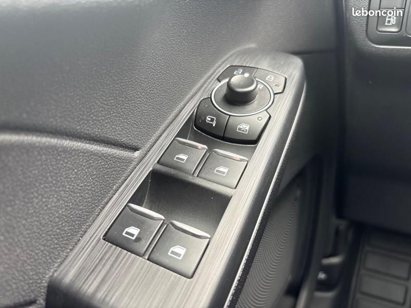 Ford Kuga 2.5 Duratec 225ch PHEV ST-Line X BVA (image 19)