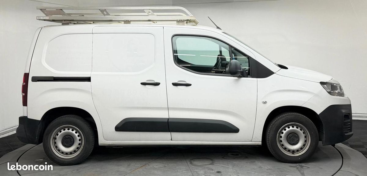 Citroën Berlingo M 650 BLUEHDI 75 BVM5 CLUB (image 4)