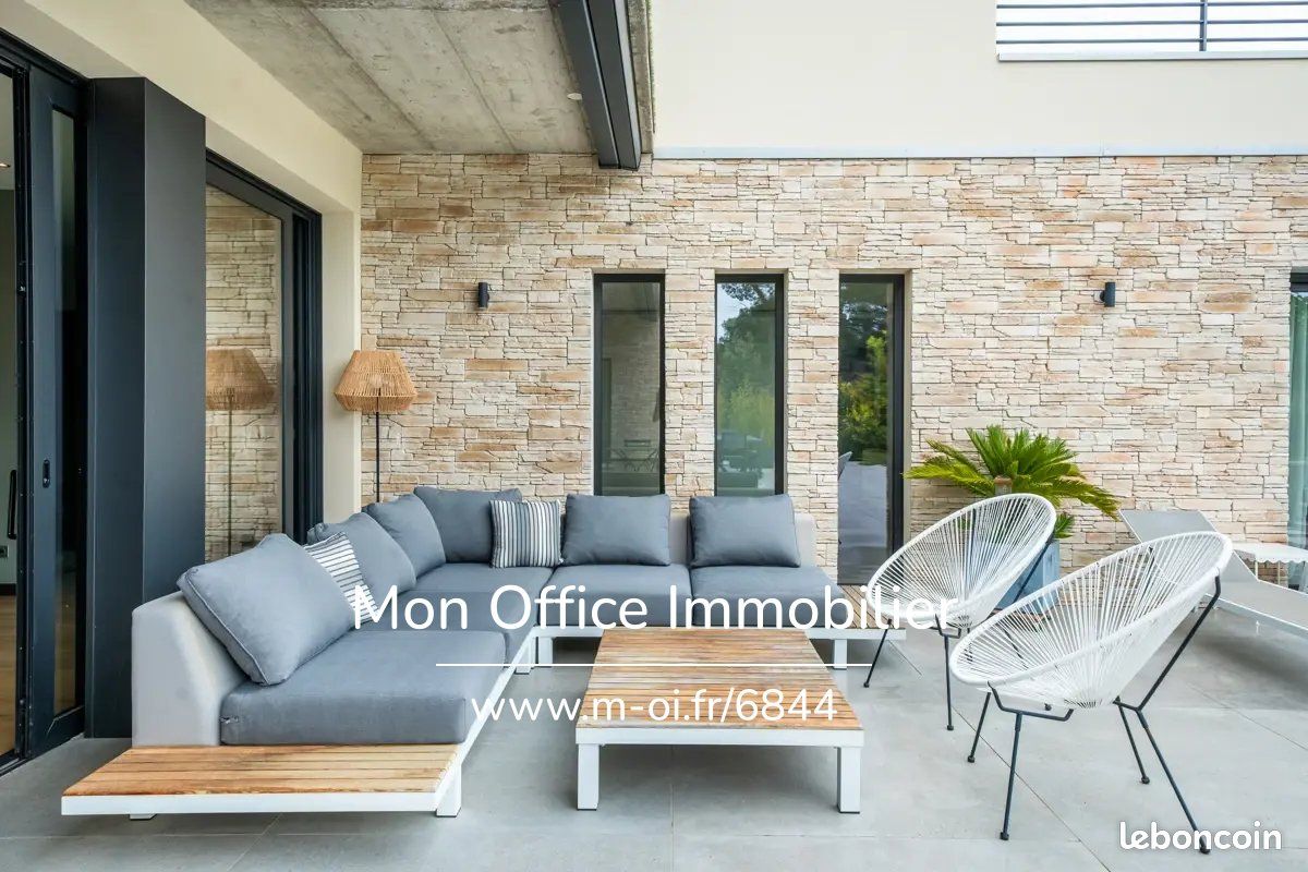 Maison 5 pièces 234 m² (image 3)