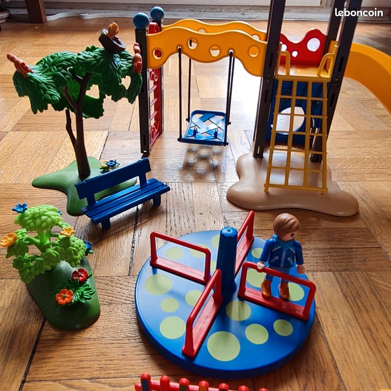 Square et jeux pour enfants Playmobil 5568 (image 3)