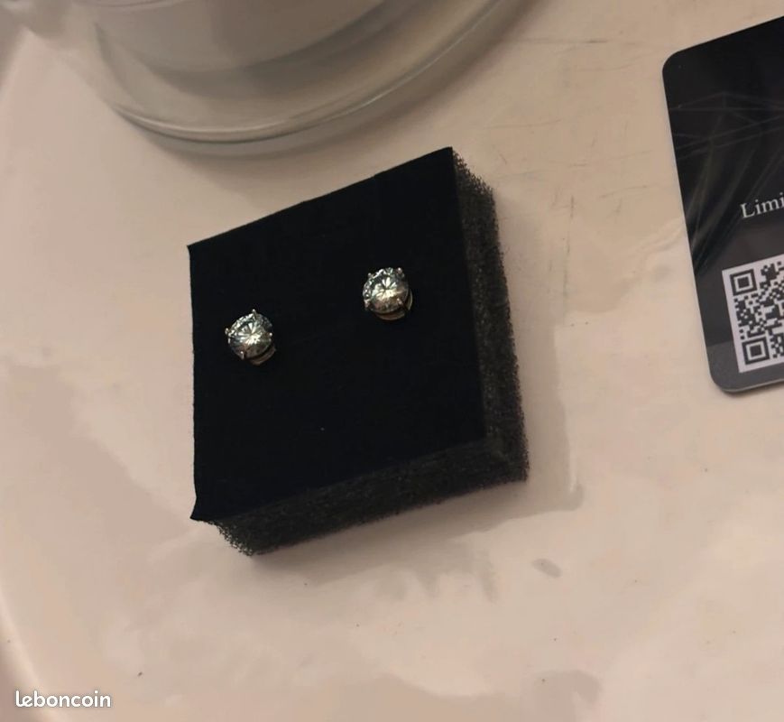 Boucles d'oreilles en argent plaqué or 18k et diamants de moissonite avec certificat carte gra (image 6)