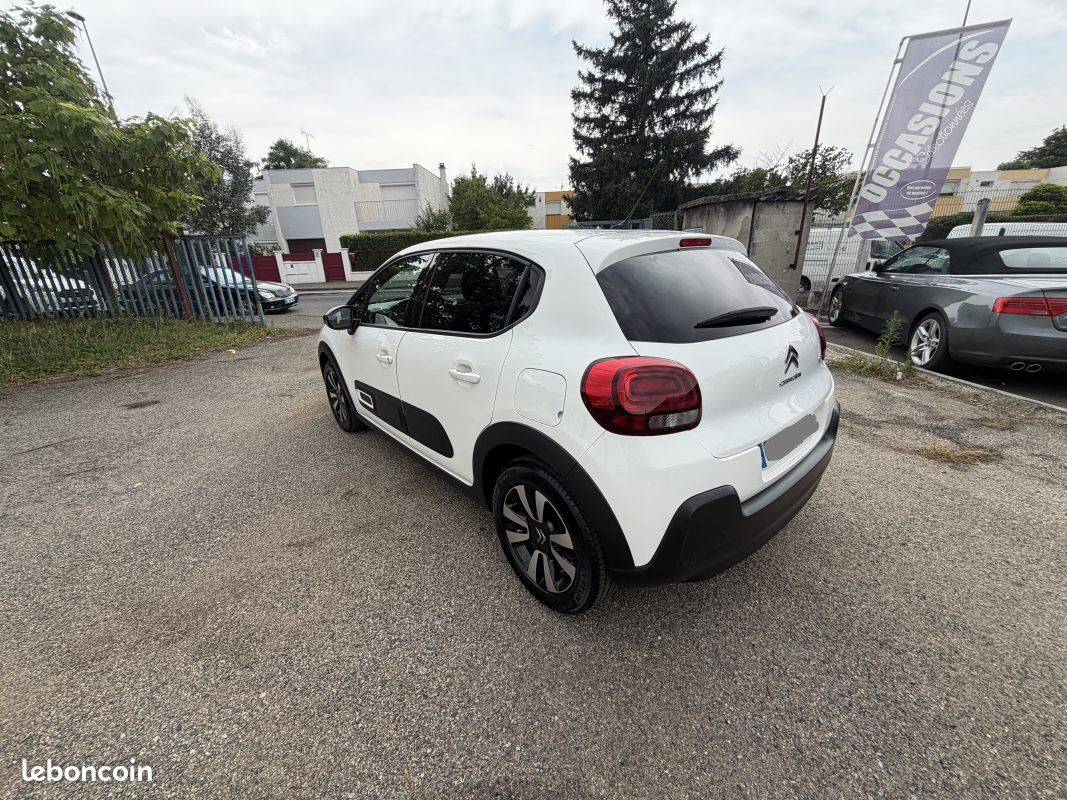 Citroen c3 1.2 pure tech 83 bvm shine 2023 (image 7)