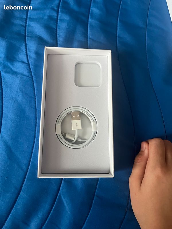 IPhone 12 (image 5)