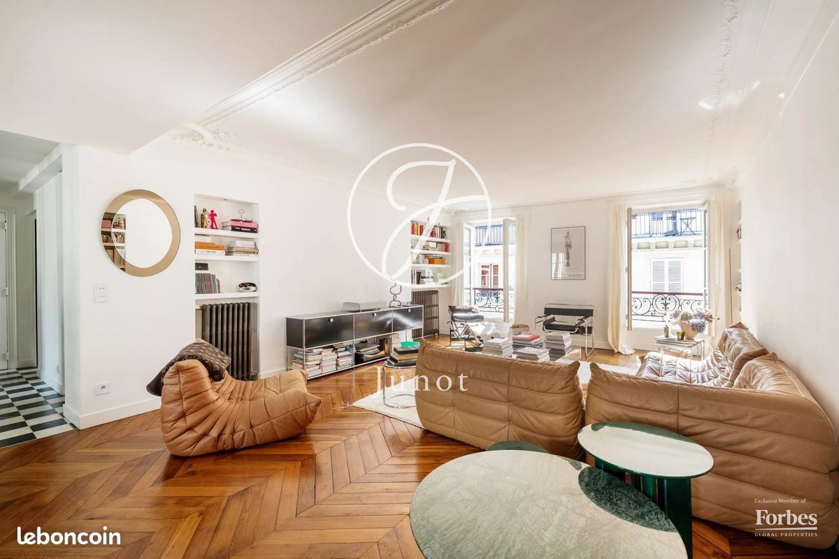Appartement 6 pièces 118 m² · à Paris · 118 m² · 1 590 000 €
