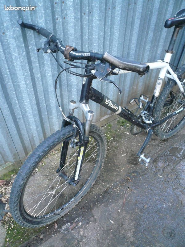 Vélo VTT 26 pouces Rockrider Btwin très bon état, révisé taille L (image 11)
