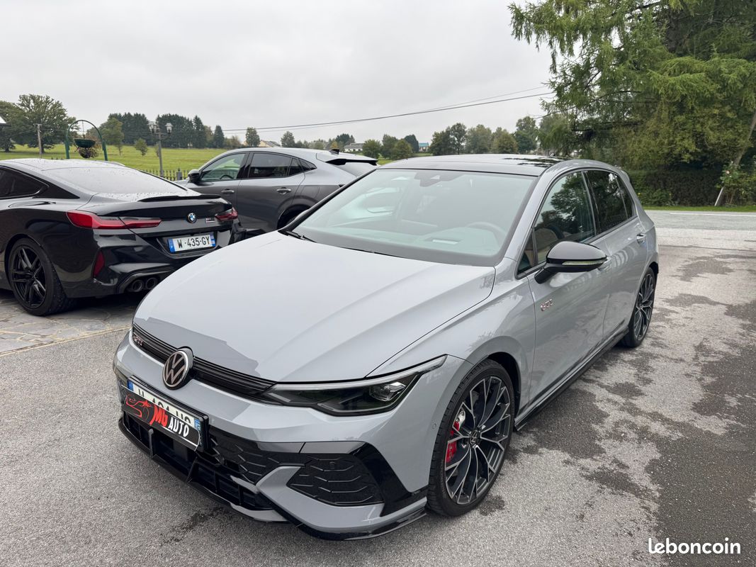 Volkswagen golf 8 gti clubsport face lift 4950 kms pack gti performance akrapovic dcc 270 km h area view harman kardon tete haute malus a prevoir (image 1)