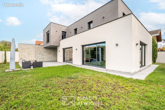 Maison 6 pièces 162 m²