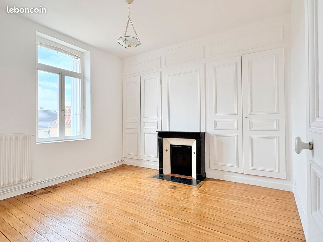 Maison 6 pièces 155 m² · à Ô-de-Selle · 155 m² · 990 €/mois