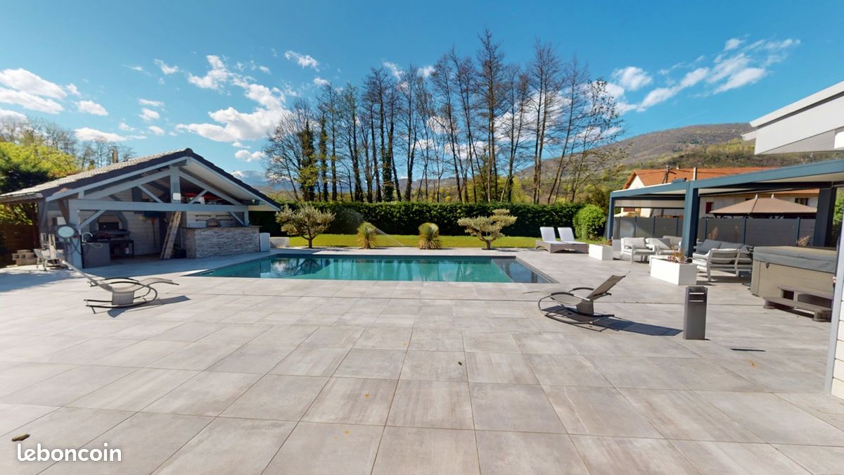 Maison 8 pièces 208 m² · à Vizille · 208 m² · 540 000 €