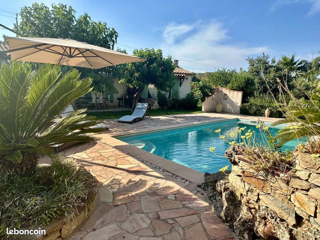Maison 6 pièces 135 m² · à La Crau · 135 m² · 783 000 €