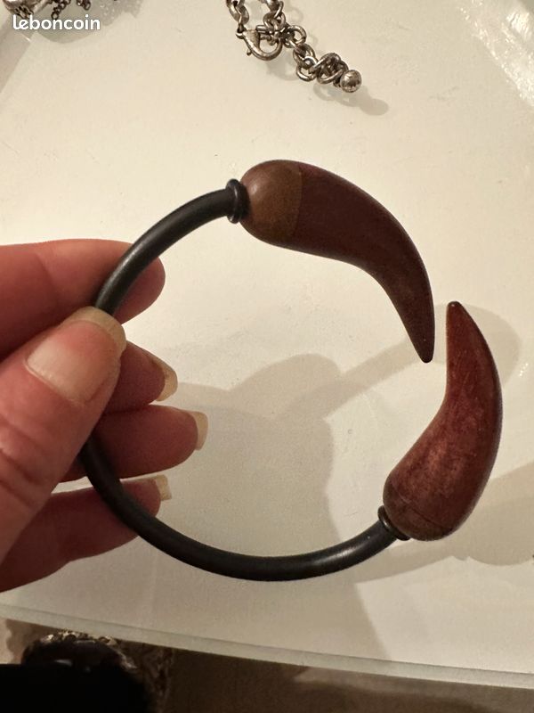 Bracelet bois (image 1)