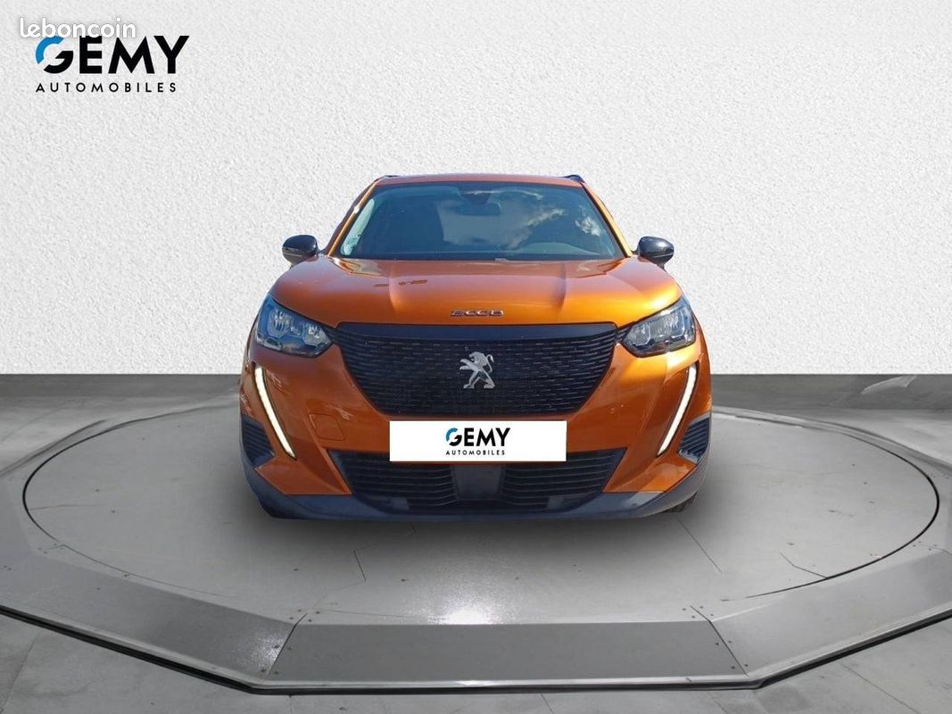 PEUGEOT 2008 PureTech 130 S&S EAT8 Style (image 2)