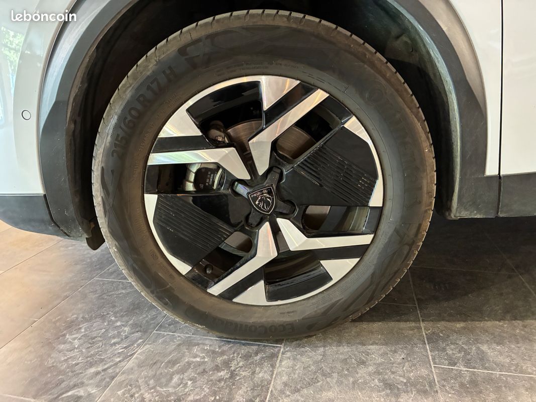 PEUGEOT 2008 1.2 Hybrid 136ch GT - 2024 - 13 500 km - CarPlay - Première main (image 31)