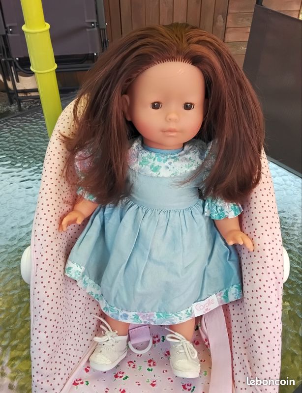 Poupée avec cheveux au corps souple ® : poupée Pénélope avec
