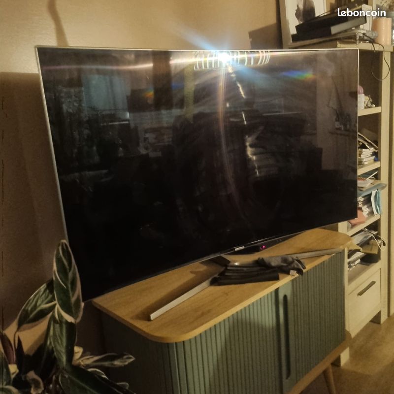 TV Samsung incurvée 120cm (image 7)