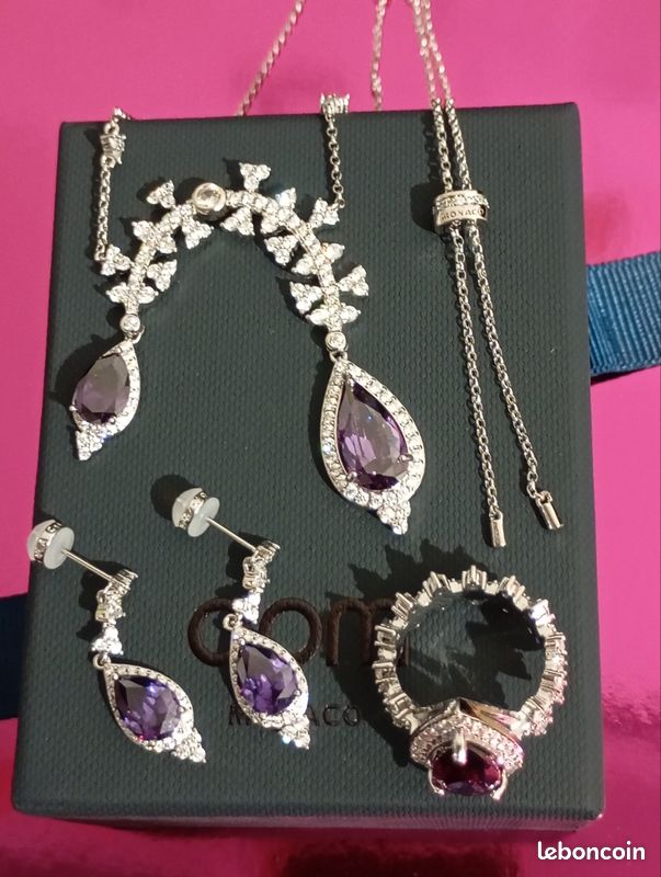Parure Avon Septembre | Collier, Boucles D'oreilles & Bague Bleue - 3 Pièces Neuves Avec étiquettes