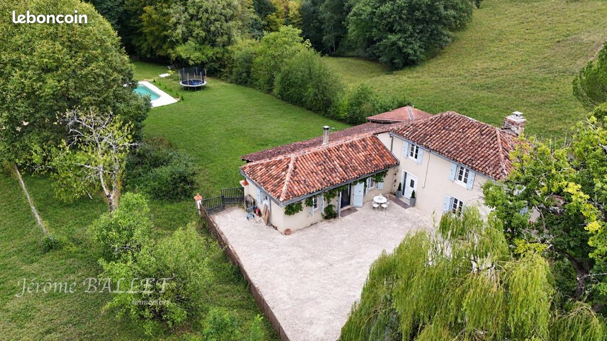 Maison 5 pièces 130 m² · à Lagarde-Hachan · 130 m² · 280 000 €