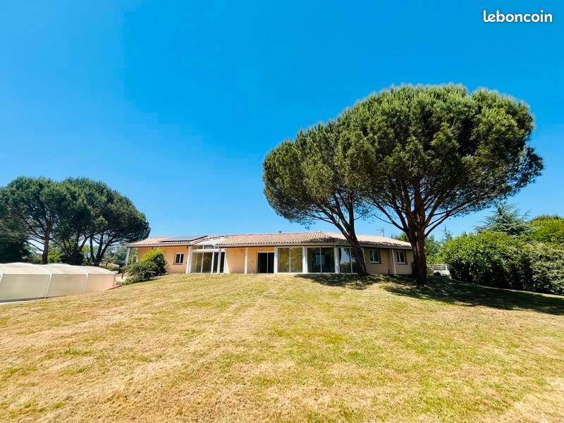 Maison 8 pièces 225 m² · à Montréjeau · 225 m² · 395 000 €