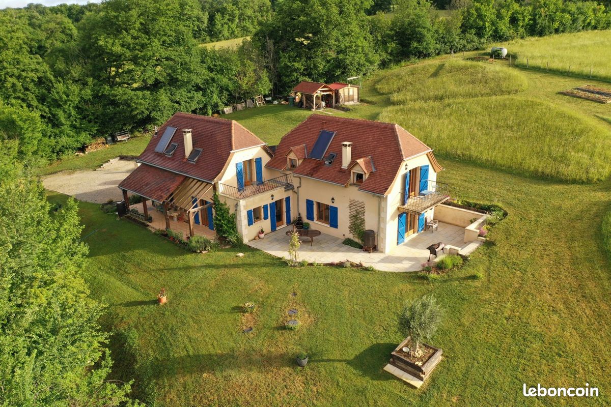 Maison 6 pièces 141 m² · à Figeac · 141 m² · 395 000 €