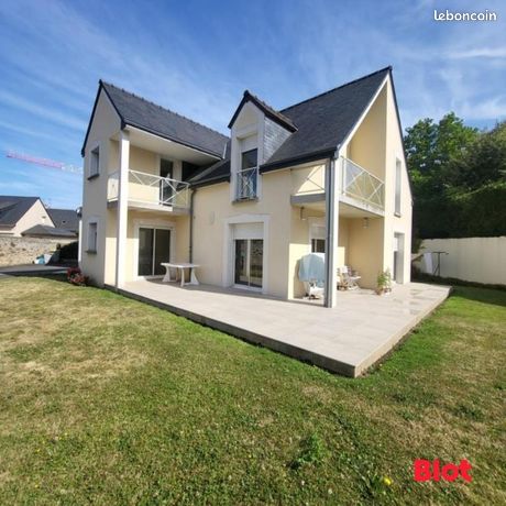 Maison 7 pièces 220 m²