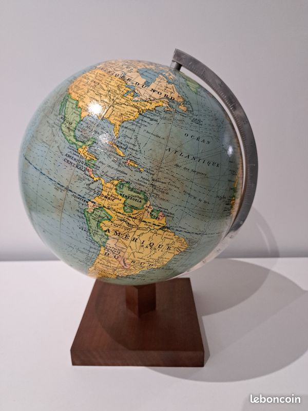 Globe terrestre lumineux Girard & Barrère (image 1)