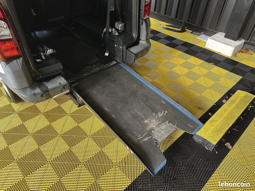 Citroen BERLINGO PURETECH 110CH TPMR (image 9)
