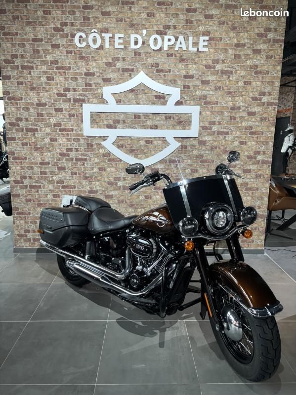 Harley Davidson SOFTAIL HERITAGE 1868 CLASSIC - 2019 (image 2)