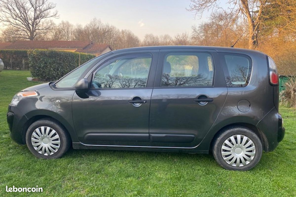 CITROEN C3 PICASSO 1.6 HDi FAP - 90 Confort PHASE 2 (image 10)